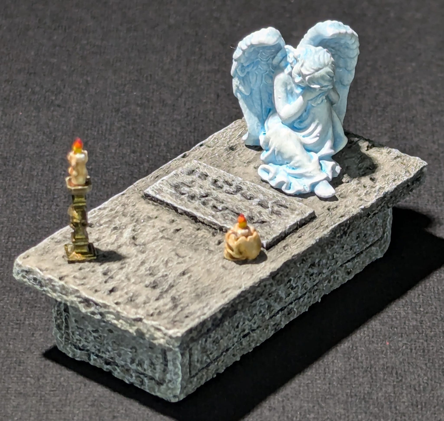 Crypt with Sitting Angel and Candles, Clue Marker, 1" x 2" x 1-1/4"